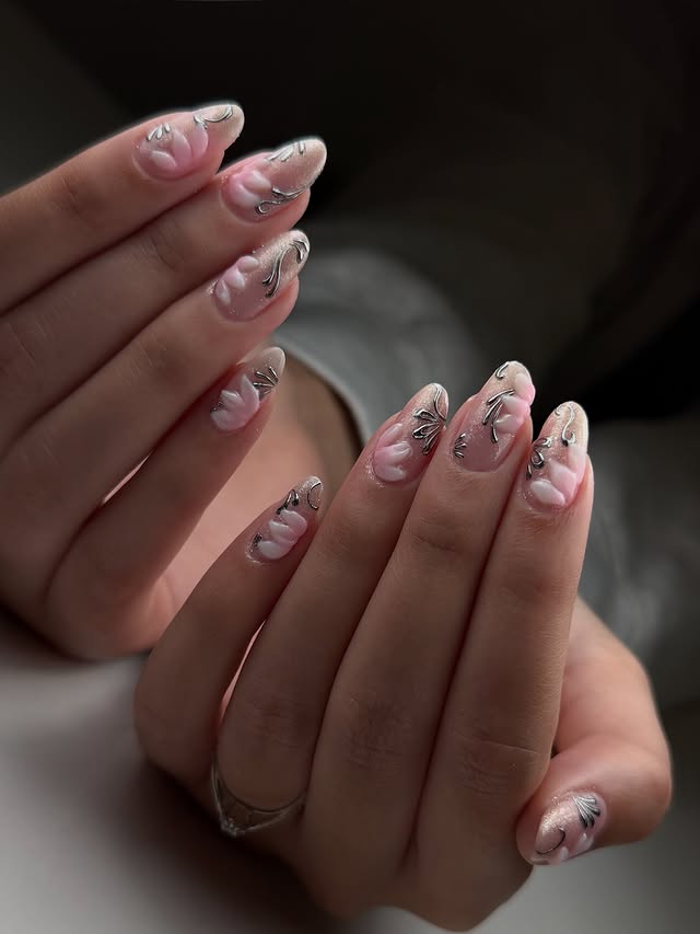 Trabajo real de Nail Art realizado por Violetta